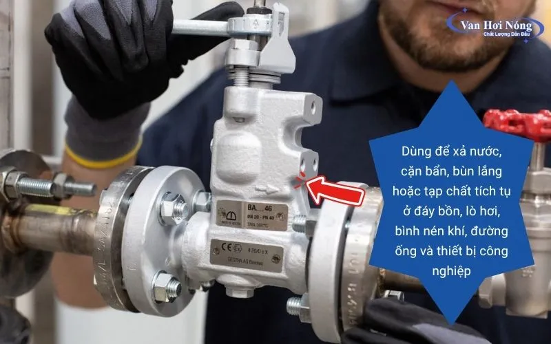 Van xả đáy giúp loại bỏ cặn bẩn, tạp chất tích tụ dưới đáy