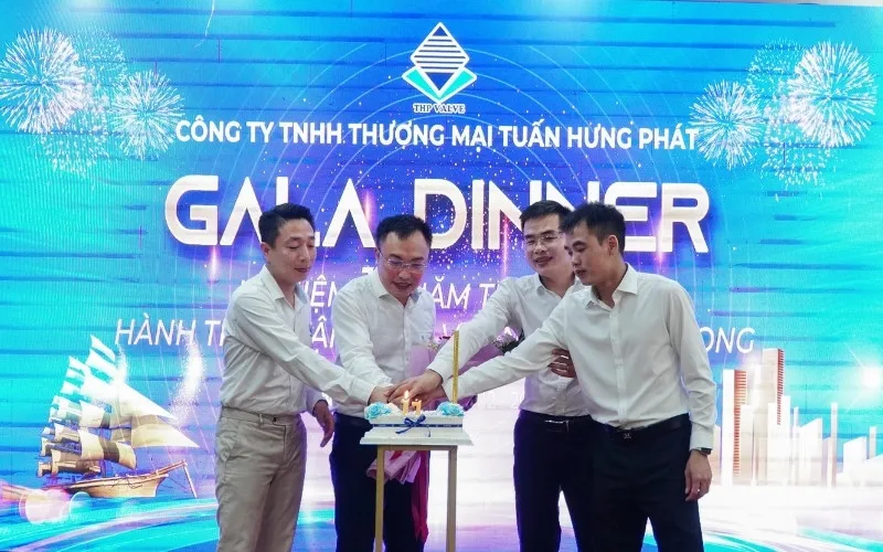 Kỷ niệm 17 năm thành lập và phát triển của Tuấn Hưng Phát